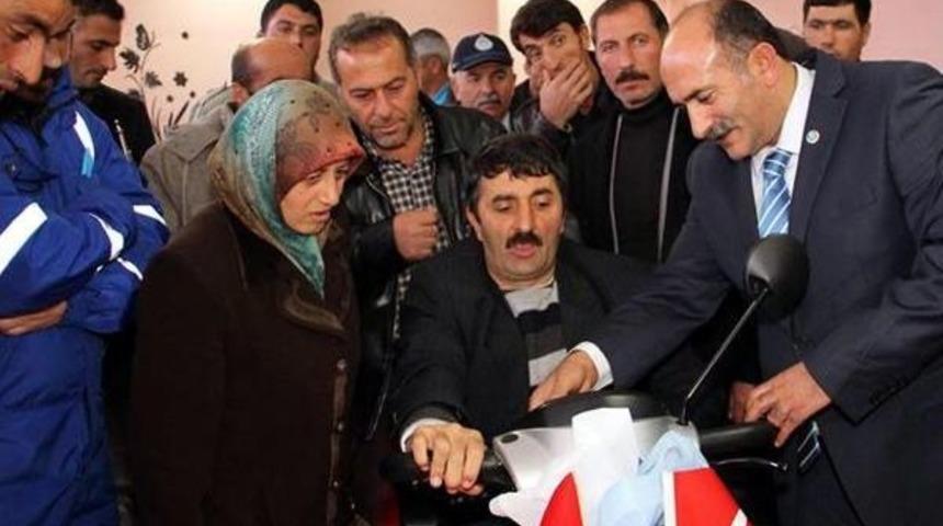 Engelliler Sevindirildi