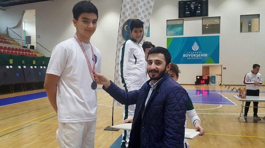 İhlas Koleji Ok&ccedil;uluk Kul&uuml;b&uuml;&rsquo;nden İstanbul İkinciliği