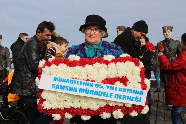 Mübadelenin 95. Yılında Denize Karanfil Atıldı