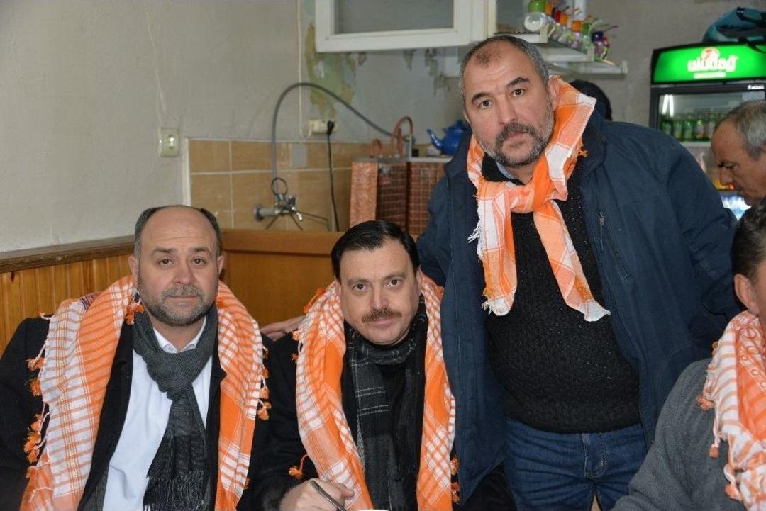 Y&ouml;r&uuml;k-t&uuml;rkmen Beyleri Buluştu