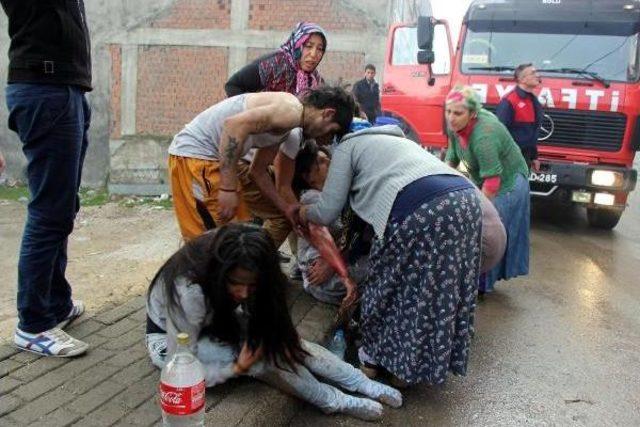 Alevlerin Arasindan Oğlunu Kurtardi 2