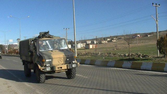 Afrin’e Askeri Sevkiyat Devam Ediyor