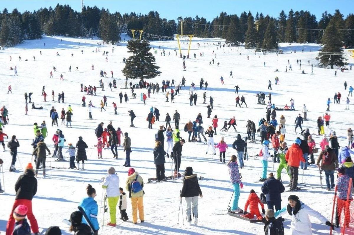 Uludağ&rsquo;da Hafta Sonu Adım Atacak Yer Kalmadı