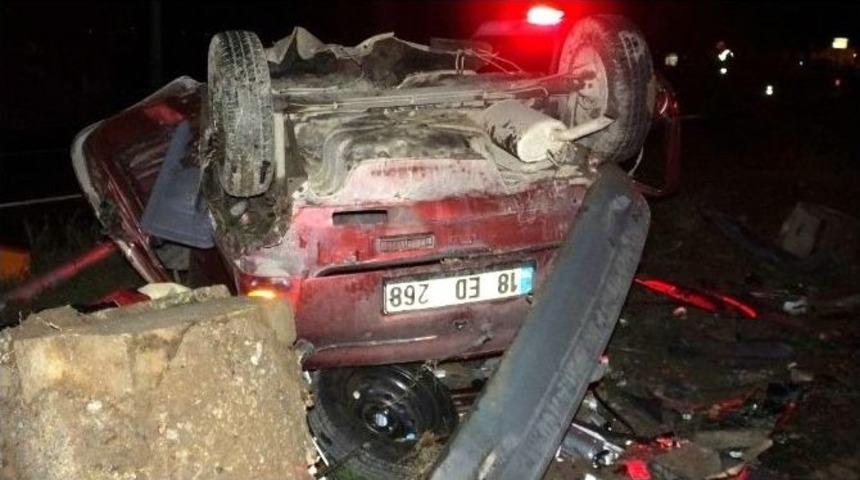 Balıkesir&rsquo;de Trafik Kazası: 1 &Ouml;l&uuml;, 1 Yaralı