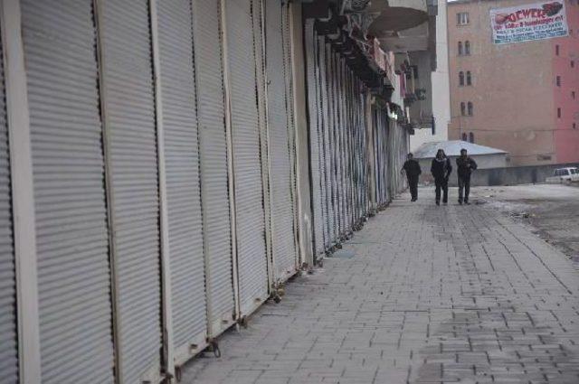 Yüksekova da Cenaze Gerginliği 2