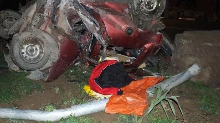 G&ouml;me&ccedil;'te Kaza: 1 &Ouml;l&uuml;, 1 Yarali