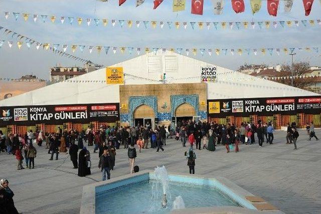 Konya Kitap Günleri’nde Nuri Pakdil Ve Rasim Özdenören İzdihamı