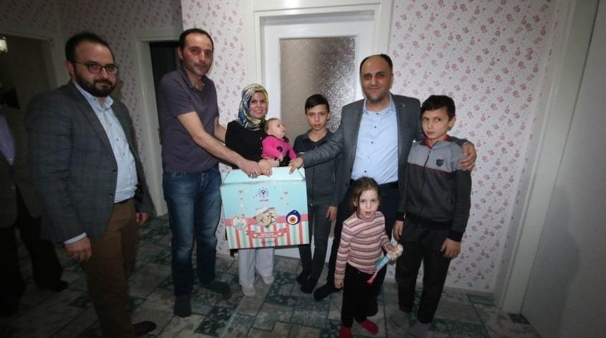 Başkan &Ouml;zaltun&rsquo;un Ev Ziyaretleri S&uuml;r&uuml;yor