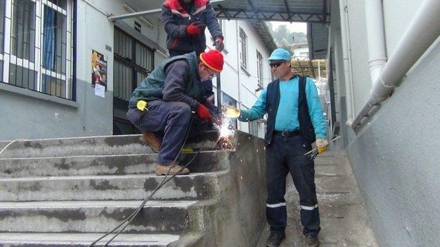 Alaşehir Belediyesinden Eğitime B&uuml;y&uuml;k Destek 1