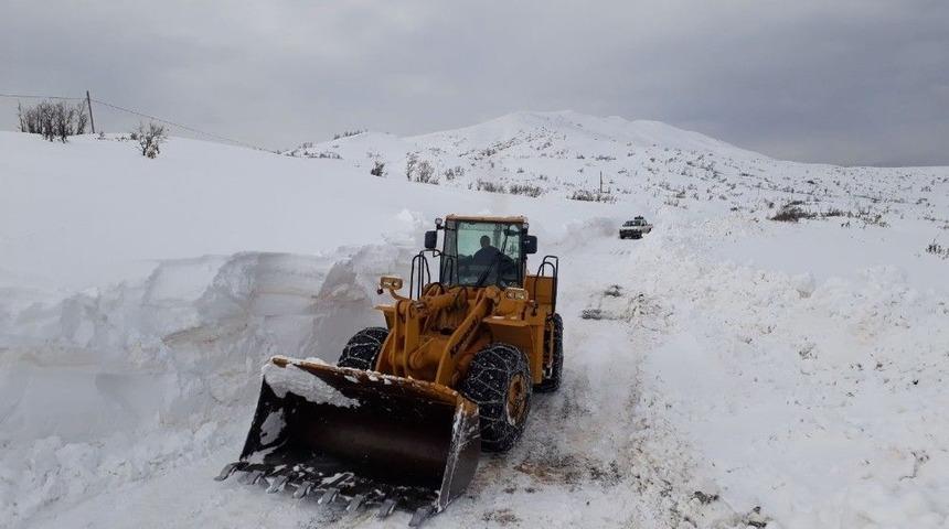 Elazığ&rsquo;da Kapalı K&ouml;y Yolları Ulaşıma A&ccedil;ıldı
