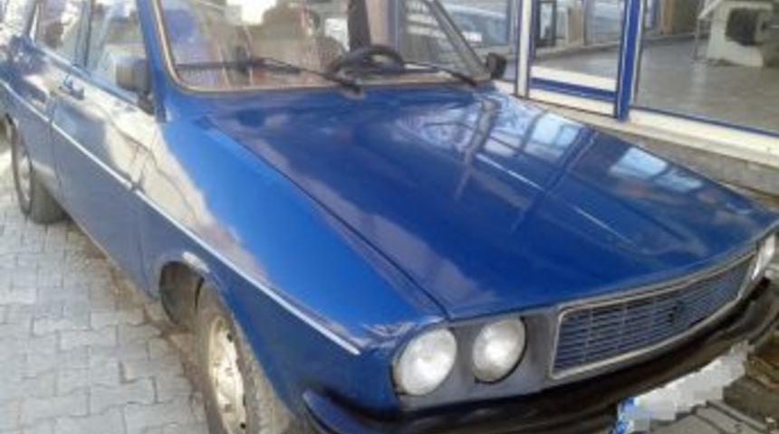 Emekli Polisin Otomobiline &Ccedil;irkin Saldırı