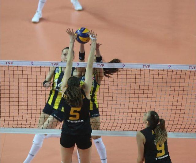 Vestel Venus Sultanlar Ligi: Fenerbahçe: - Galatasaray: 3