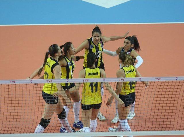 Vestel Venus Sultanlar Ligi: Fenerbahçe: - Galatasaray: 3