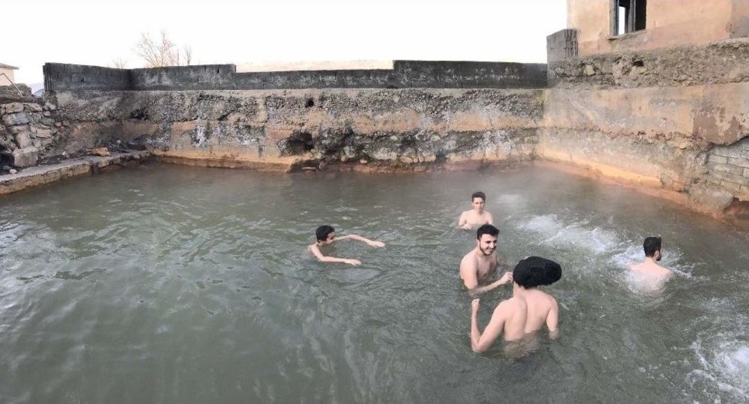 (&ouml;zel Haber) Eksi 10 Derecede Kaplıca Keyfi