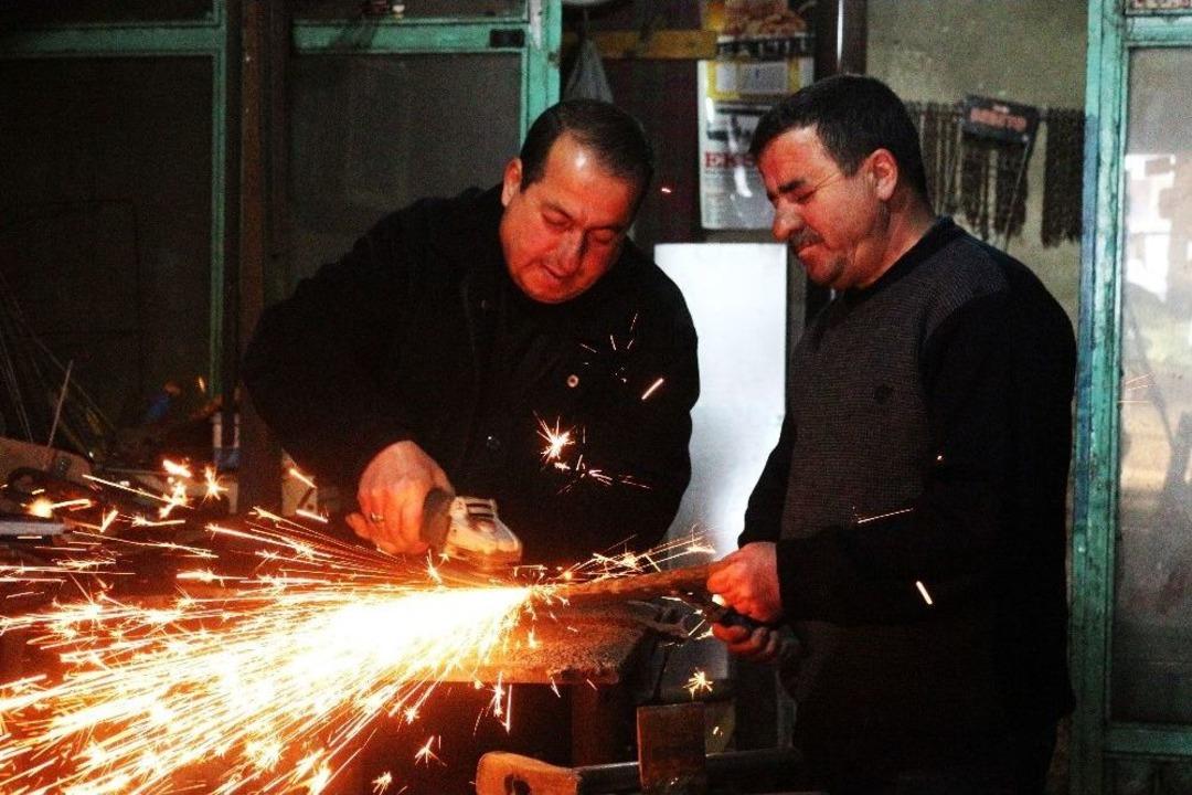 Vanlı Kardeşler 40 Yıldır Baba Mesleğini S&uuml;rd&uuml;r&uuml;yor