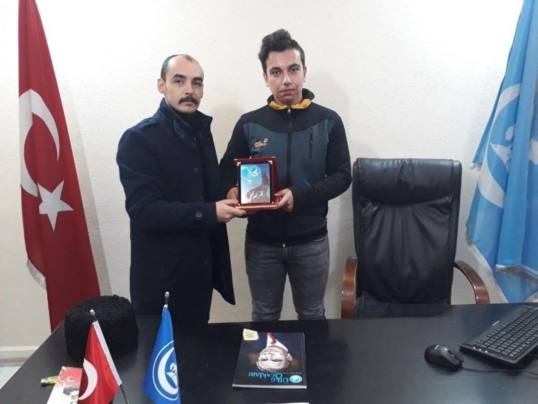 Gen&ccedil; Bozkurt&rsquo;lar Kapıştı