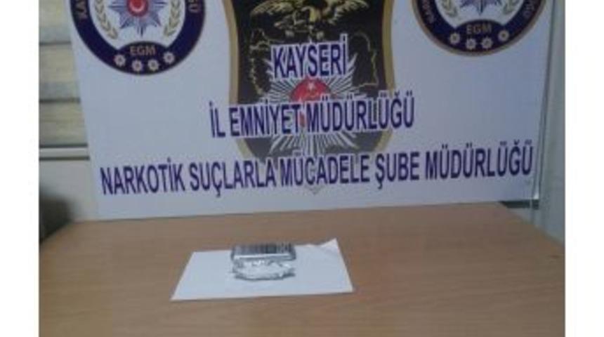 Uyuşturucu Taciri Bir Kişi Gözaltına Alındı