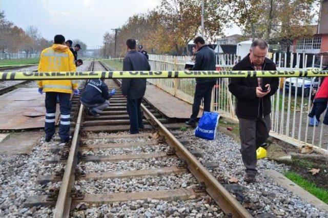 Torunlarini Görmeye Giden Adamin Cesedi Su Tahliye Kanalinda Bulundu