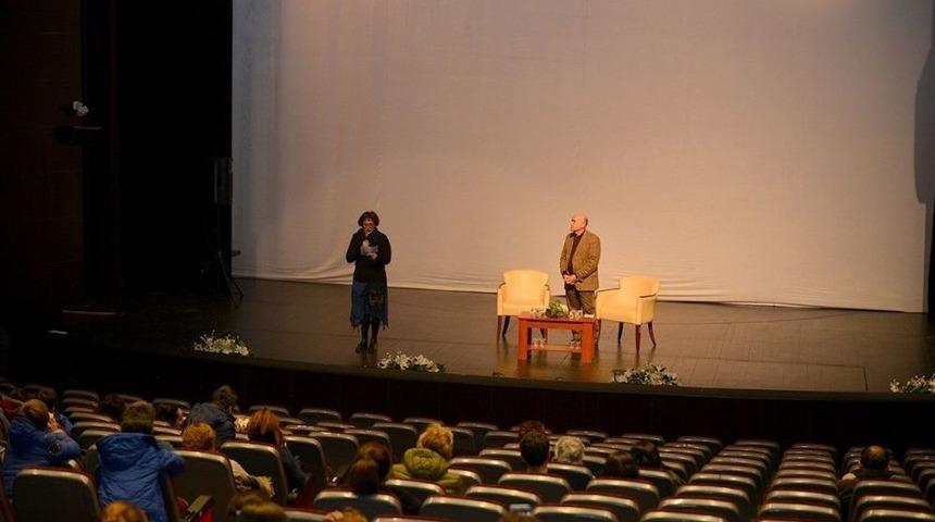 "sarı Sıcak" Sinemaseverlerle Buluştu