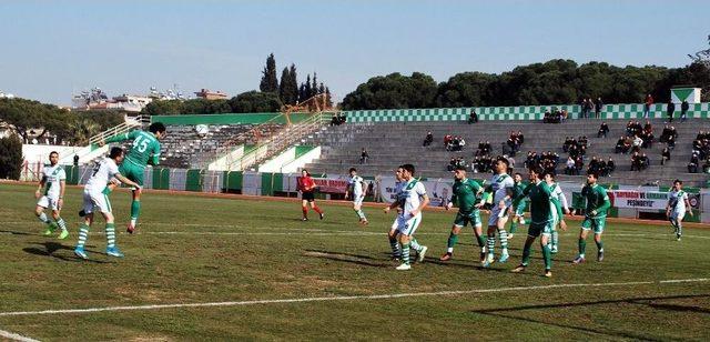 Salihli Belediyespor, Poyrazdamları’nı 2-0’la Geçti