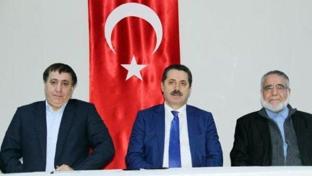 Bakan Çelik: Bir Elde Zeytin Dali Öteki Elde Silah Olmaz (2)