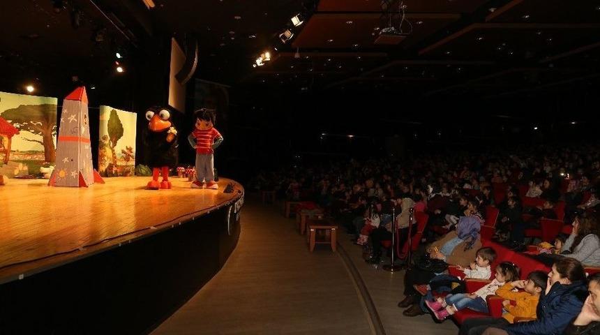 B&uuml;y&uuml;kşehir&rsquo;den İki G&uuml;zel Tiyatro