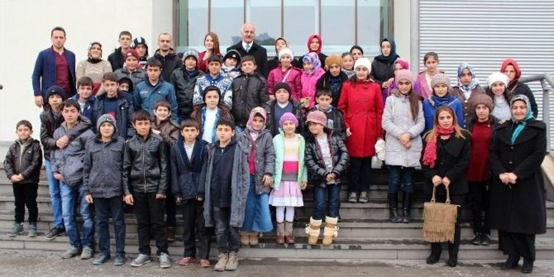 Uzundereli &Ouml;ğrenciler, Başkan Sekmen İle Buluştu