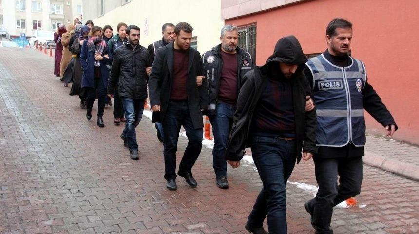 Baylock Operasyonunda G&ouml;zaltına Alınan 8 Kişi Adliyeye Sevk Edildi