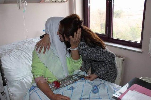 Gen&ccedil;lerden Hastalara Moral Ziyareti 3