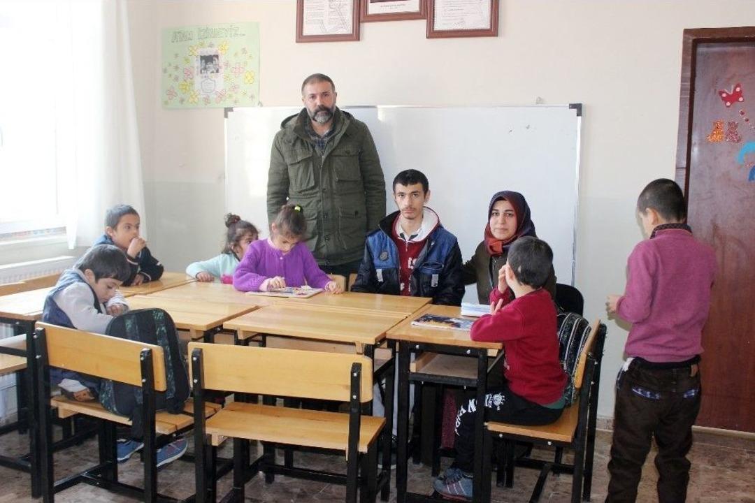 (&ouml;zel Haber) Engelli &Ccedil;ocukları İ&ccedil;in Yapmadıkları Fedakarlık Kalmadı