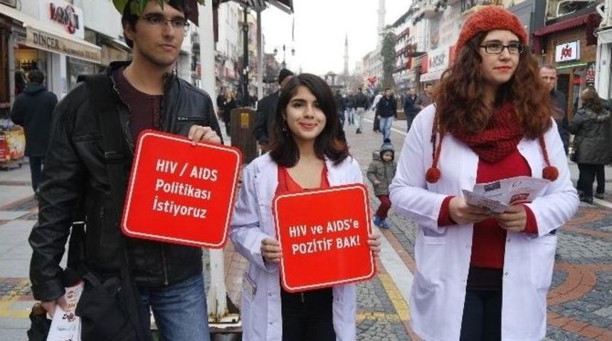 Tıp &Ouml;ğrencileri Hıv Ve Aıds&rsquo;e Dikkat &Ccedil;ekti