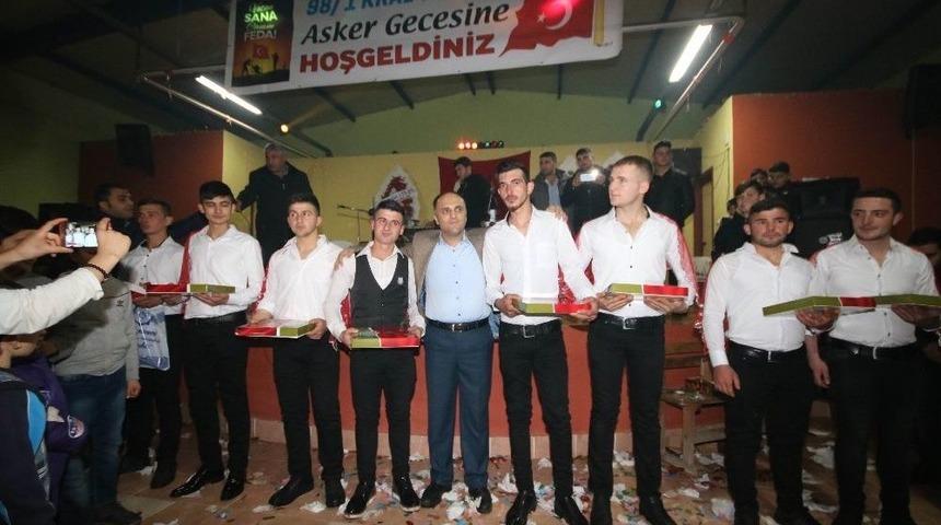 Beyşehir&rsquo;de Asker Adayları Dualarla Asker Ocağına G&ouml;nderildi