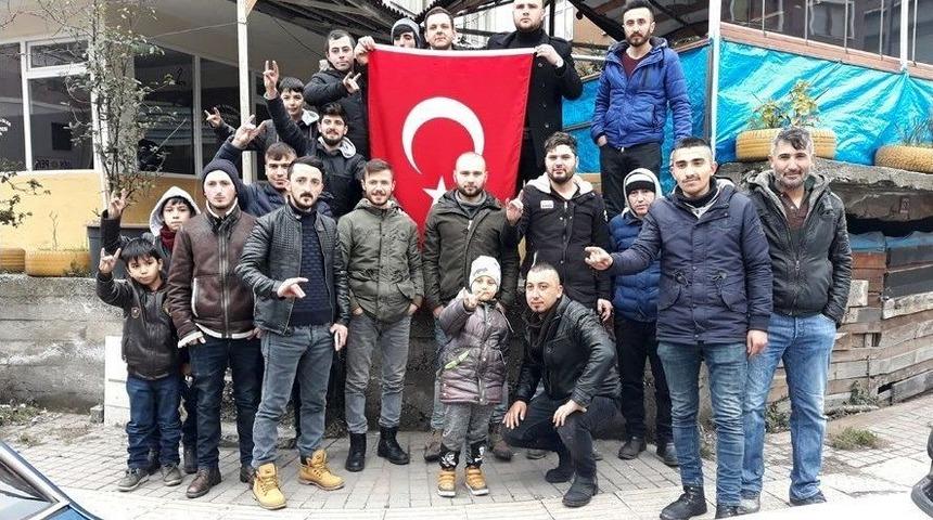 Mehmet&ccedil;iğe Destek İ&ccedil;in Ara&ccedil;ları İle Şehir Turu Attılar