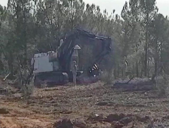 Mehmetçik Burseya Dağı’ndaki Eyp’leri Temizliyor