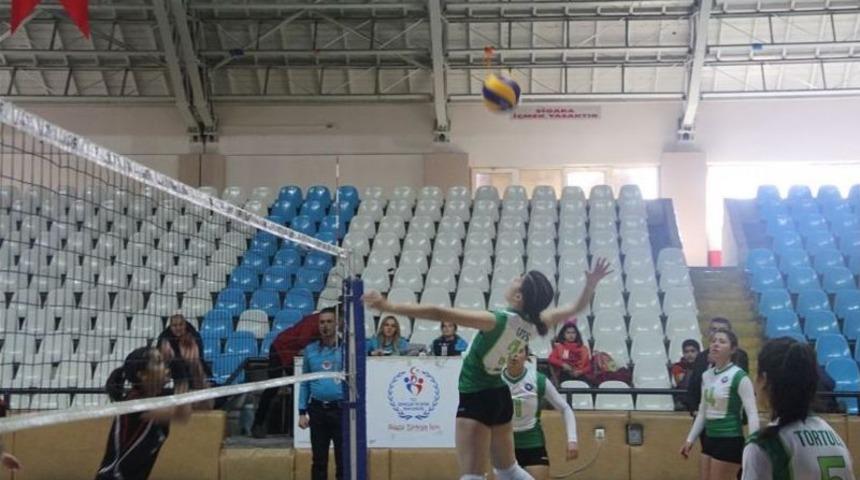 Erzincan&rsquo;da B&uuml;y&uuml;k Kızlar Voleybol M&uuml;sabakaları Başladı