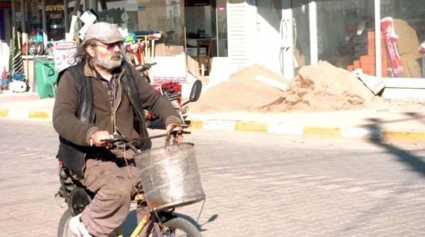 Bayrami&ccedil;'in 'profes&ouml;r' Lakapli Mucidi