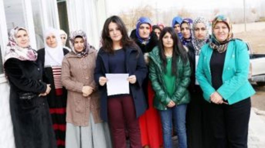 Kadın &Ouml;l&uuml;mlerine Tepki