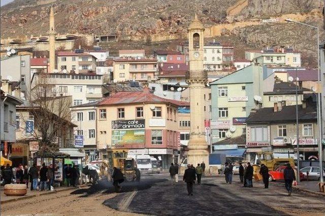 Cumhuriyet Caddesi Çamurdan Kurtuldu