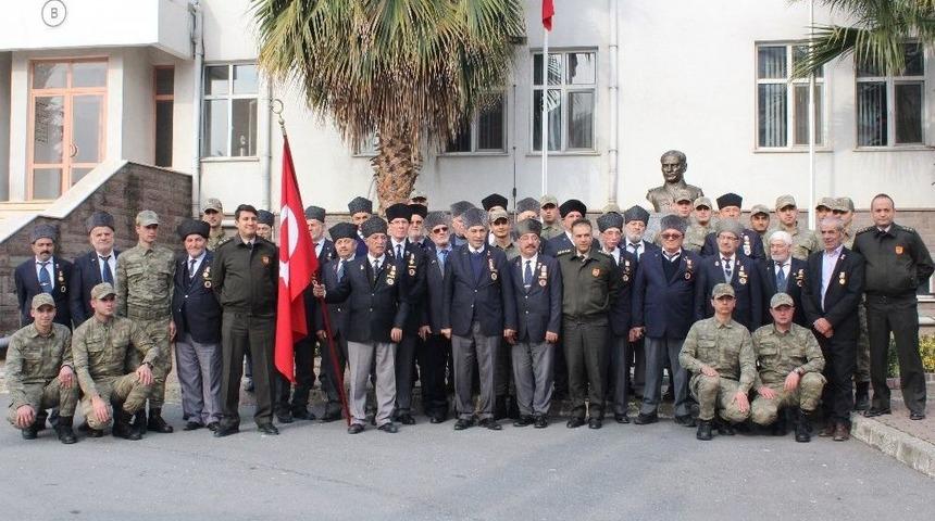 30 Gaziler, Zeytin Dalı Harekatına Katılmak Askerlik Şubesine Koştu