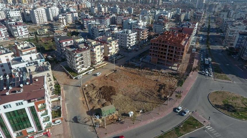 Muratpaşa&rsquo;dan Kızılarık&rsquo;ta Yeni Park &Ccedil;alışması