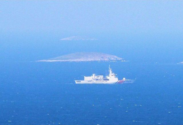 Türk Askerinin Kardak’ta Bekleyişi Sürüyor