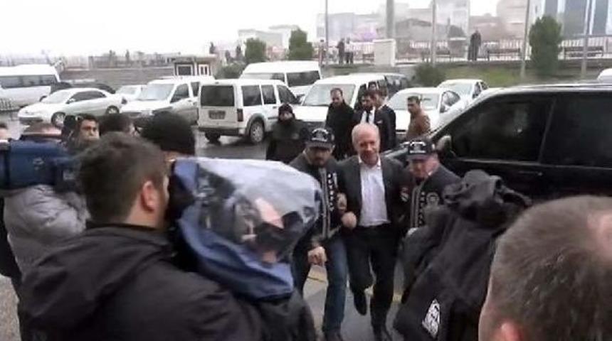 Akp Eski Milletvekiline "cumhurbaşkani'na Hakaret" G&ouml;zaltisi