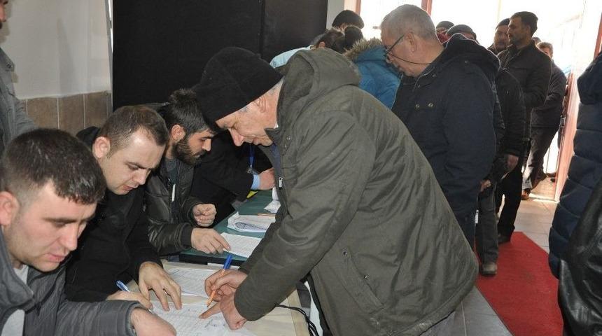 Boz&uuml;y&uuml;k Esnaf Ve Sanatkarlar Kredi Kefalet Kooperatifi Y&ouml;netimi G&uuml;ven Tazeledi