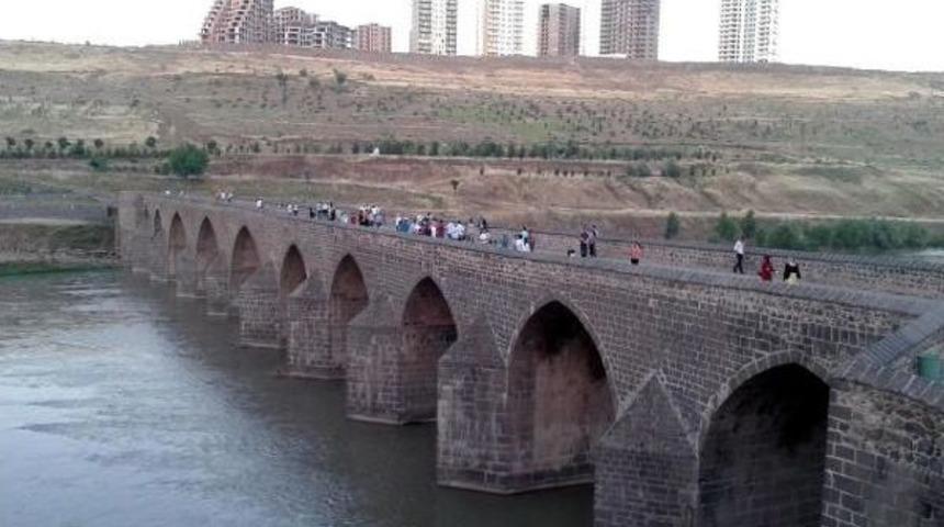 Başkan Kişanak: Kirklar Daği Belediyeyi Aşiyor