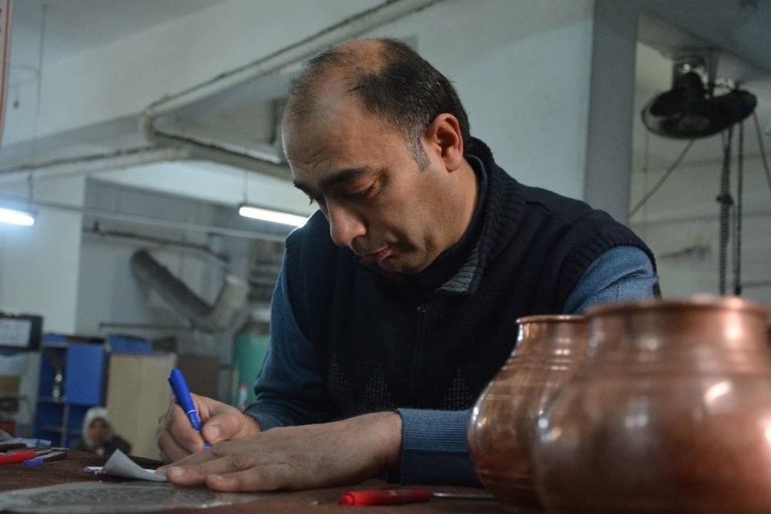 Bakırcı Esnafı &lsquo;zeytin Dalı&rsquo; Fig&uuml;r&uuml; İşlemeye Başladı