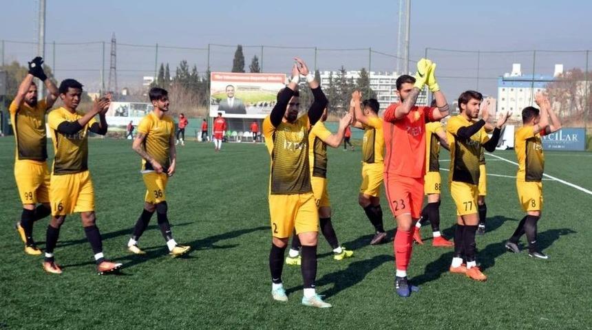 İzmir Süper Amatör Lig: Çamdibi Altınok: - Aliağaspor: 4