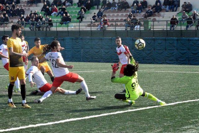 İzmir Süper Amatör Lig: Çamdibi Altınok: - Aliağaspor: 4