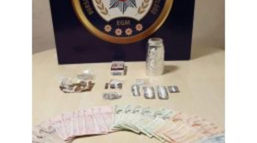 Bursa&rsquo;da Uyuşturucu Operasyonu: 5 G&ouml;zaltı