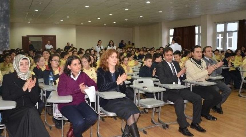 İlkokul Öğrencilerine, Sağlıklı Beslenme Ve Obezite Eğitimi