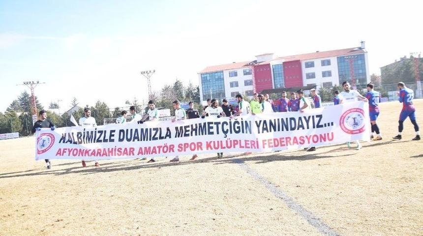 Maça Mehmetçiğe Destek Pankartıyla Çıktılar